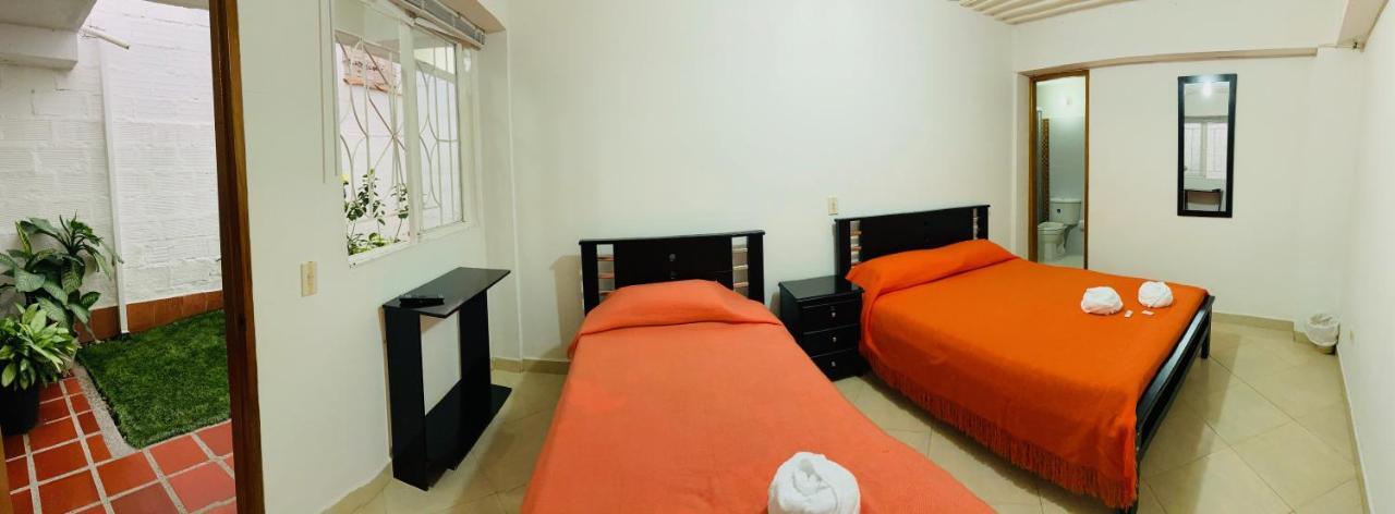 Vivienda Turistica El Zocalo Apartment Guatape Exterior photo