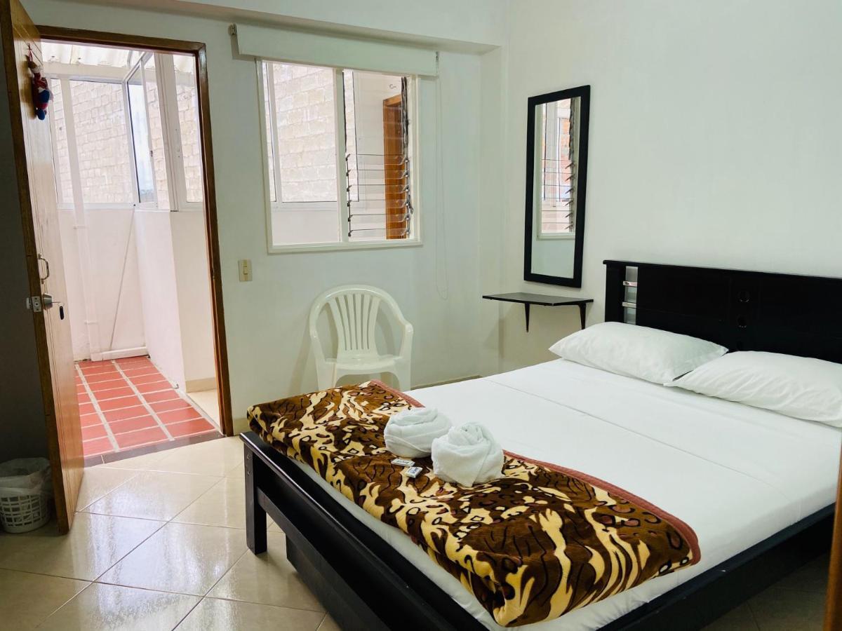 Vivienda Turistica El Zocalo Apartment Guatape Exterior photo