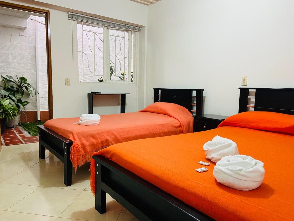 Vivienda Turistica El Zocalo Apartment Guatape Exterior photo